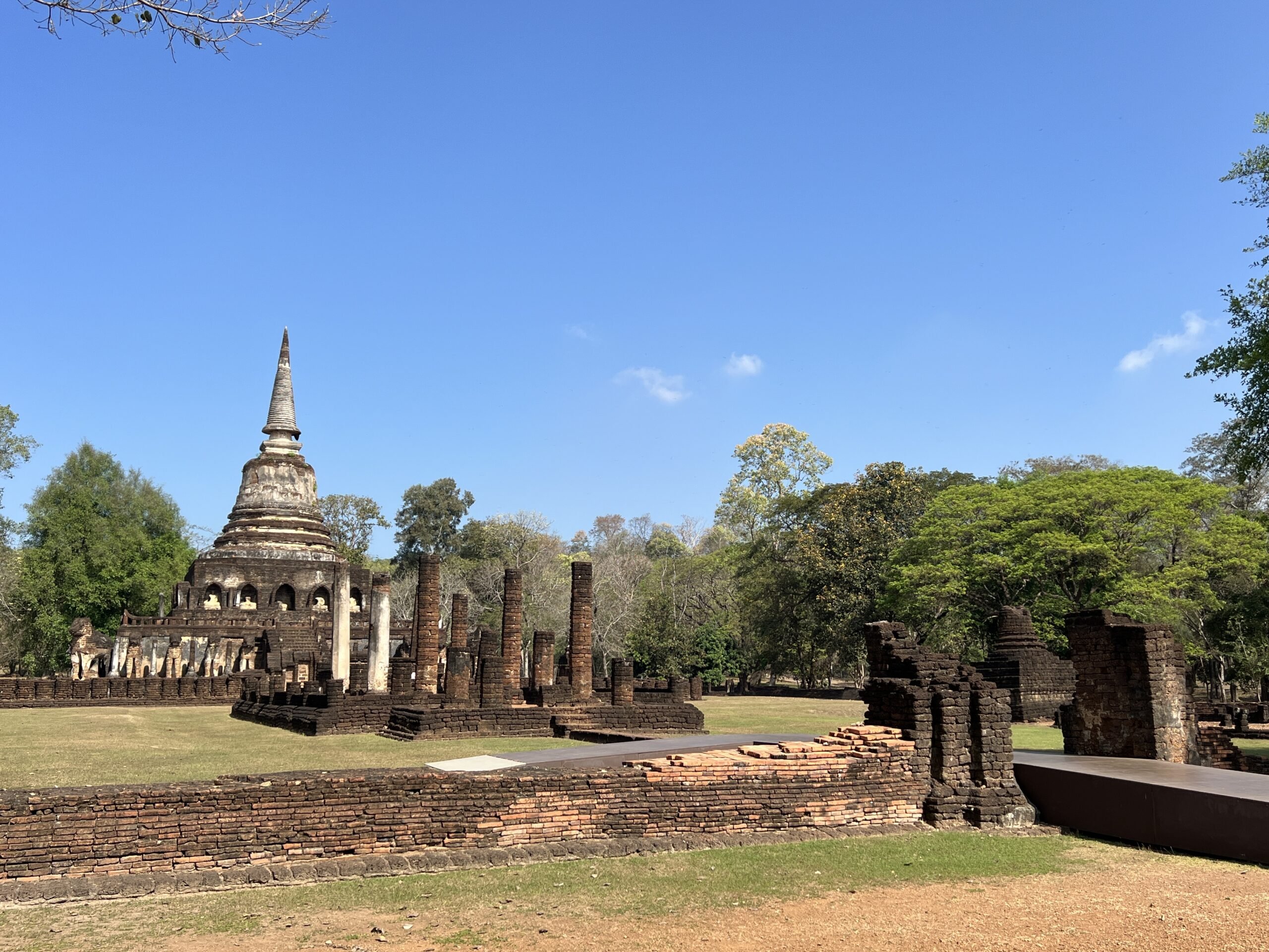 Wat Chang Lom - Sukhothai - Tailandia © Viaje Comigo