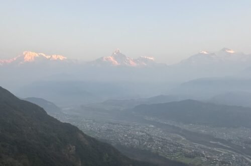 Nascer do dia - Torre de Sarangkot - Pokhara - Nepal © Viaje Comigo