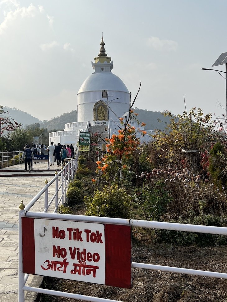 A caminho do Pagode da Paz Mundial - Pokhara - Nepal © Viaje Comigo