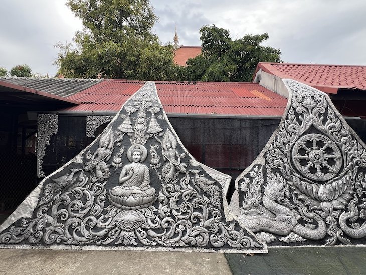 Templo de Prata - Wat Srisuphan - Chiang Mai - Tailândia © Viaje Comigo