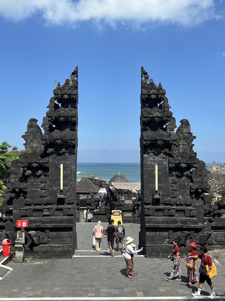 Tanah Lot - Bali - Indonésia © Viaje Comigo