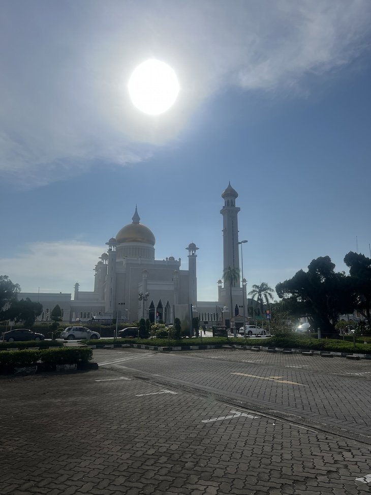 Mesquita Omar Ali Saifuddien - Bandar Seri Begawan - Brunei © Viaje Comigo