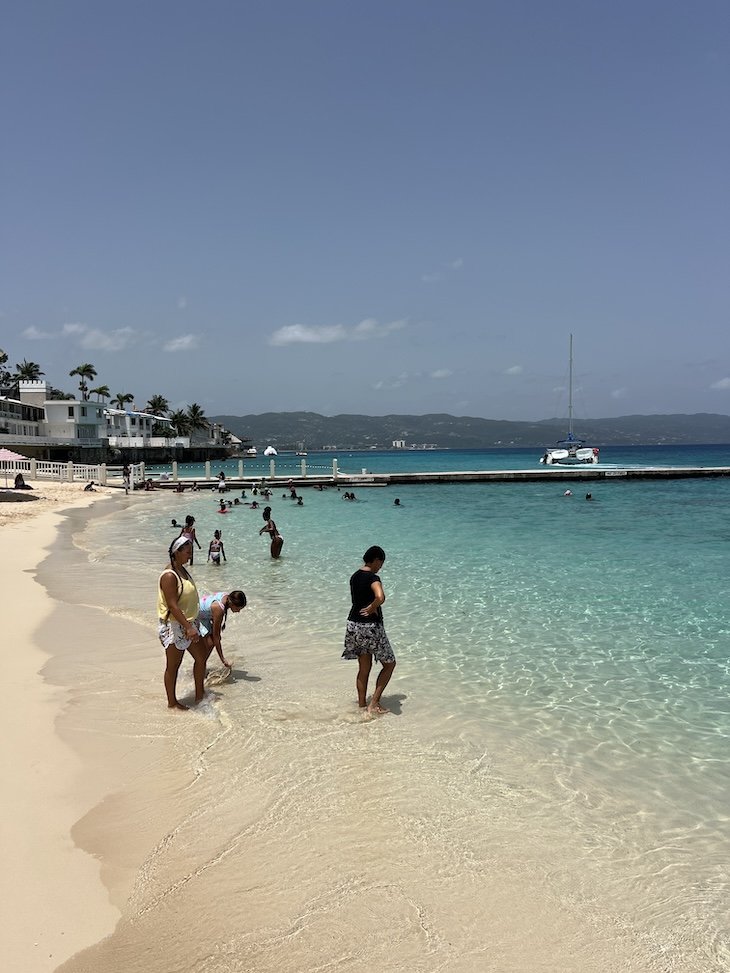 Doctor's Cave Beach - Jamaica © Viaje Comigo