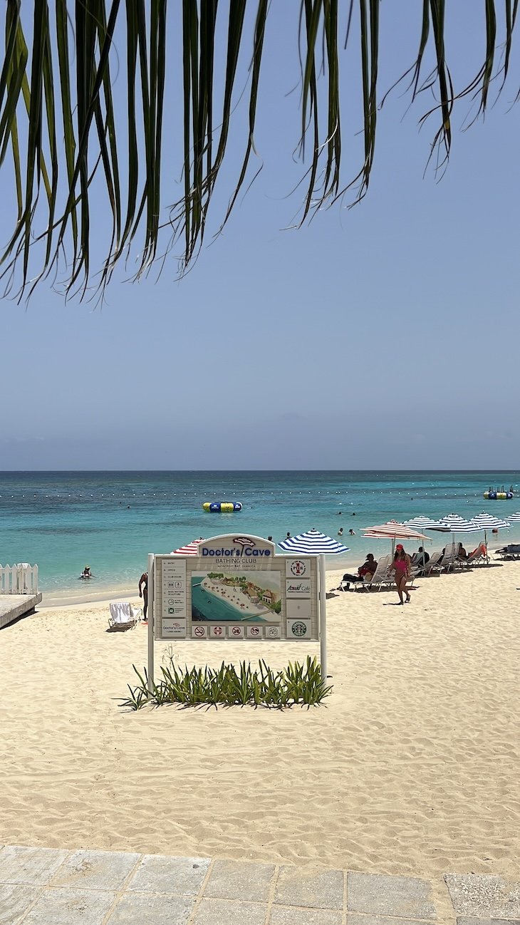 Doctor's Cave Beach - Montego Bay - Jamaica © Viaje Comigo