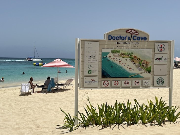 Doctor's Cave Beach - Montego Bay - Jamaica © Viaje Comigo