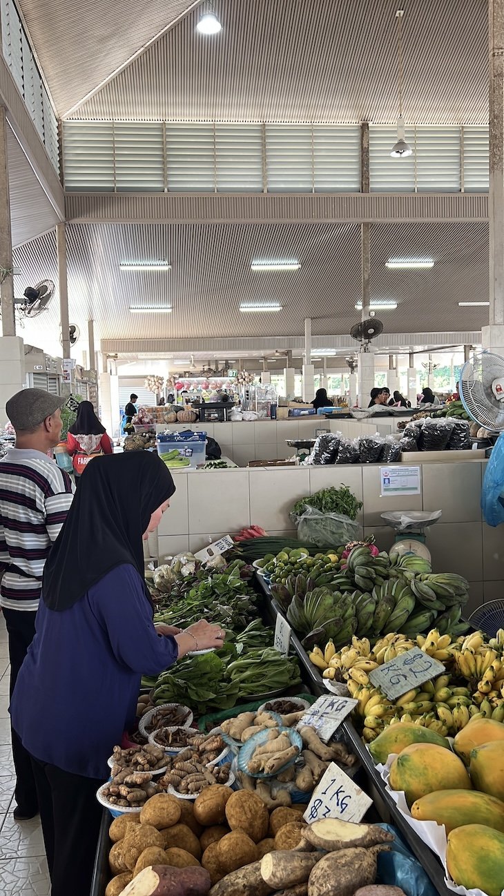 Mercado Kianggeh (Tamu Kianggeh) - Bandar Seri Begawan - Brunei © Viaje Comigo