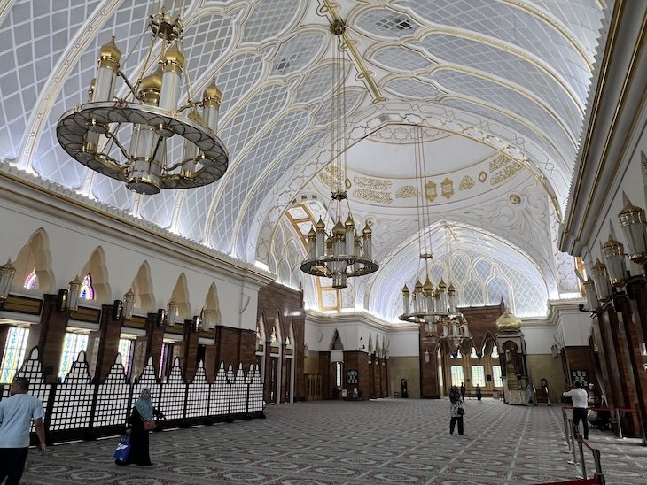 Mesquita Omar Ali Saifuddien - Bandar Seri Begawan - Brunei © Viaje Comigo