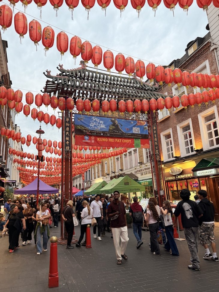 Chinatown na Rota Vermelha do The Original London - Bus Hop On Hop Off © Viaje Comigo