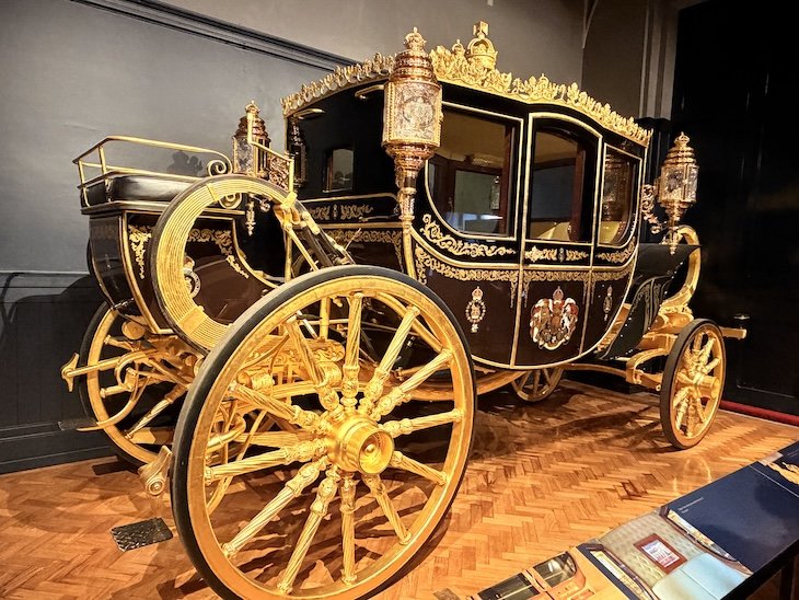 Diamond Jubille State Coach - Royal Mews - Estábulo ou Cavalariças Reais - Londres © Viaje Comigo