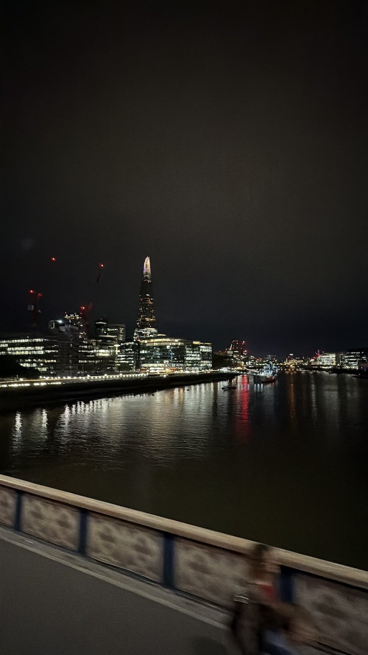 London lights - The Original London by Night Tour - Bus Hop On Hop Off - Londres © Viaje Comigo